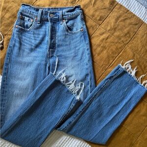 Levi’s Ribcage Straight Ankle Jeans